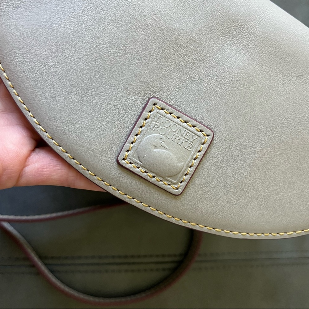 Dooney & Bourke Crossbody - Picture 5 of 16